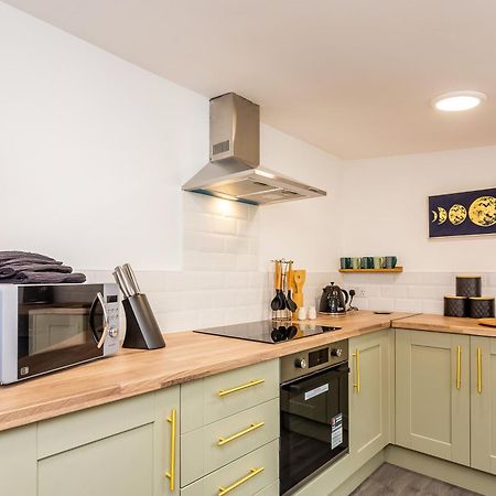 Room 01 - Sandhaven Rooms - Double South Shields Bagian luar foto